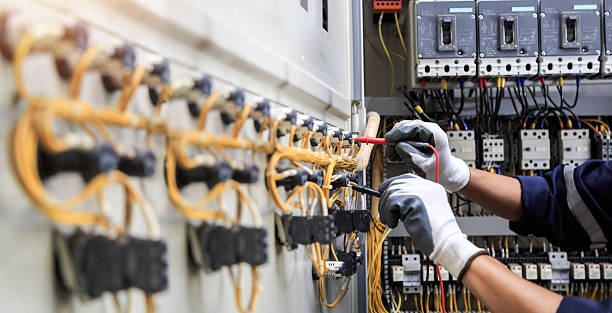 Professional Electrician technician working in Leesport, PA